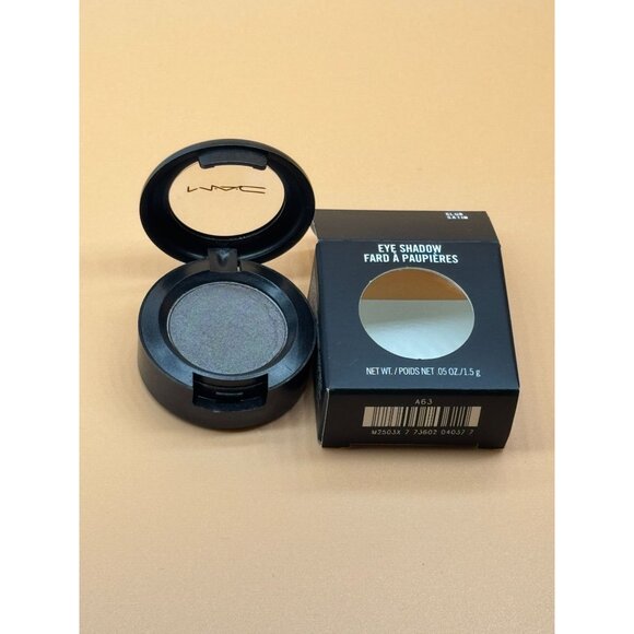 Mac Eye Shadow Club Satin 0.05oz - Picture 1 of 3